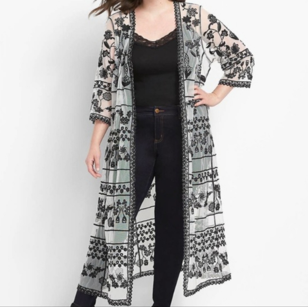 Lane Bryan Mesh Lace Embroidered Floral Duster Kimono Size 18/20